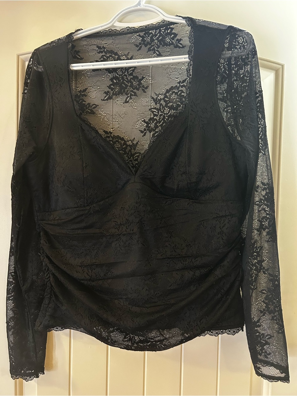 Abercrombie & Fitch Black Lace Long-Sleeve V-Neck Top